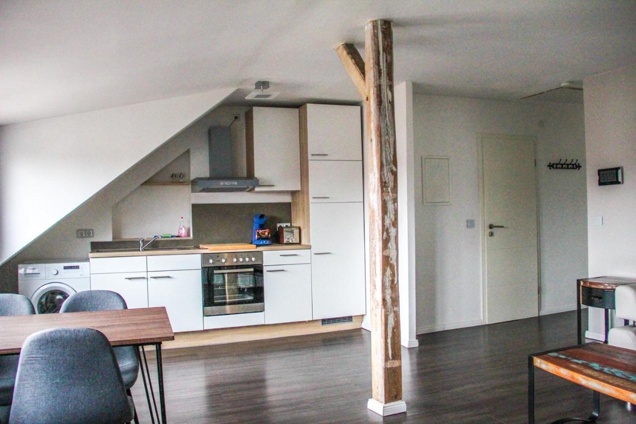 Exklusive 2 Zi. Dachgeschosswohnung In Top Lage! Brema Exterior foto